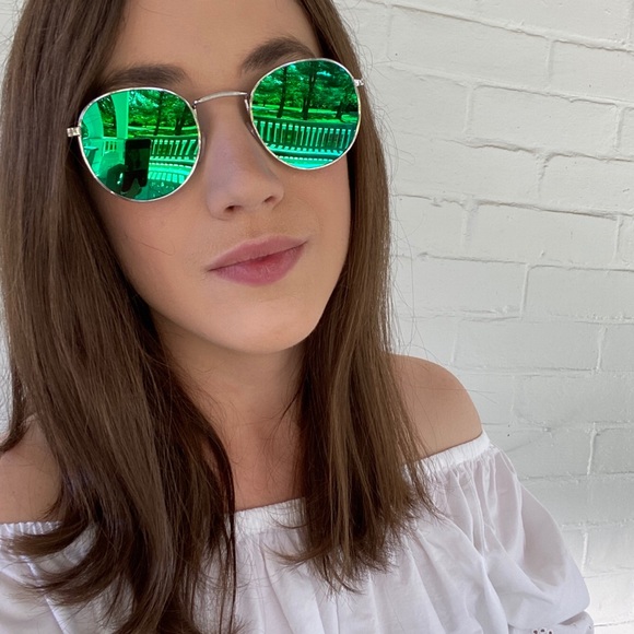 "Brooklyn" Sunglasses || Green Mirror Round - Picture 5 of 10